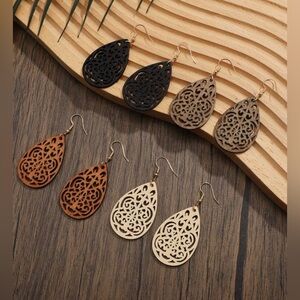 ✨ New ✨ Elegant Teardrop Earrings Set ✨